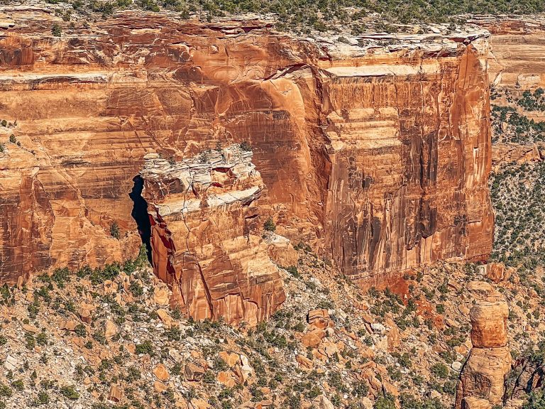 Def Rimrock Ultimate Guide to Driving Jaw-Dropping Rim Rock Drive Scenic Loop ...