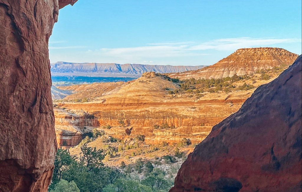 No Thoroughfare Canyon View Devils Kitchen Colorado National Monument