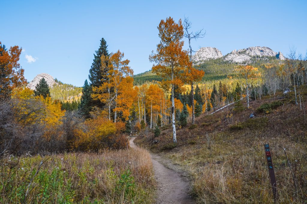 Raccoon Trail Golden Gate Canyon State Park in Fall